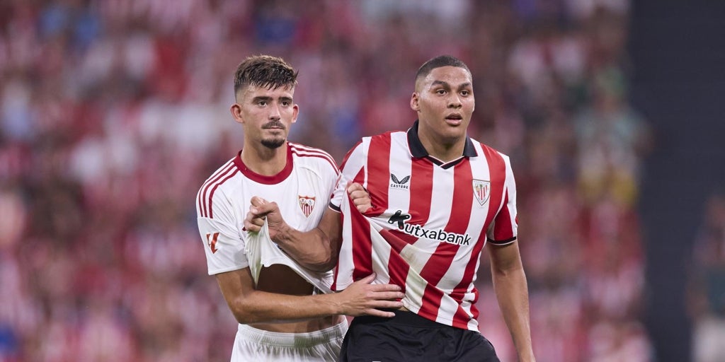 La defensa del Sevilla, bajo mínimos el lunes