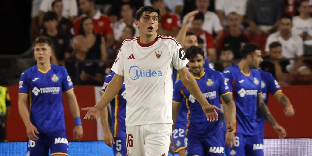 El Nápoles dilata el culebrón Juanlu