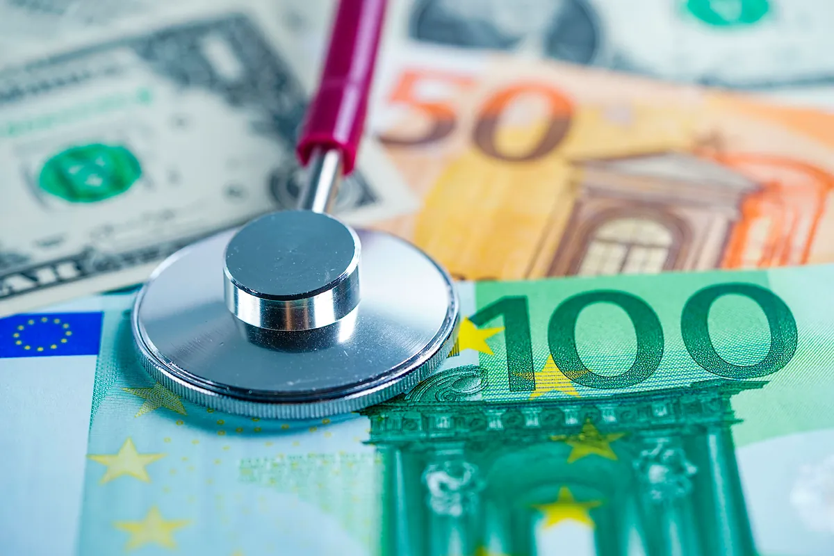 El euro sucumbe ante el billete verde - Expansión