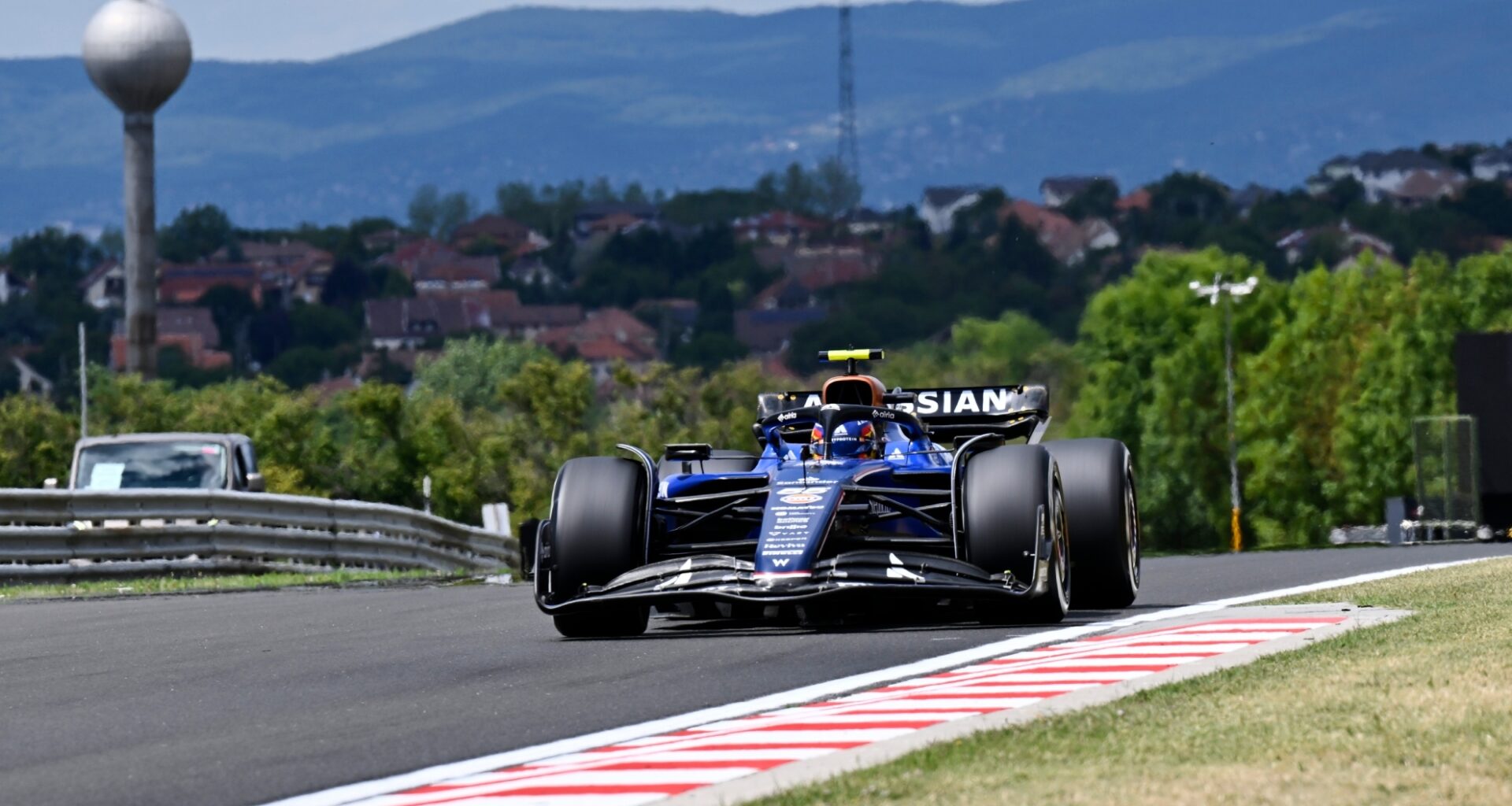 Carlos Sainz durante la primera sesión de entrenamientos libres del GP de Hungría.