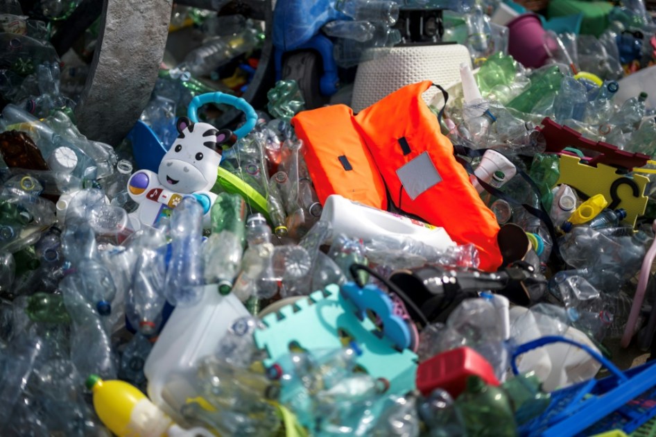 Casi 200 países abordan en Ginebra el problema de la contaminación por plásticos