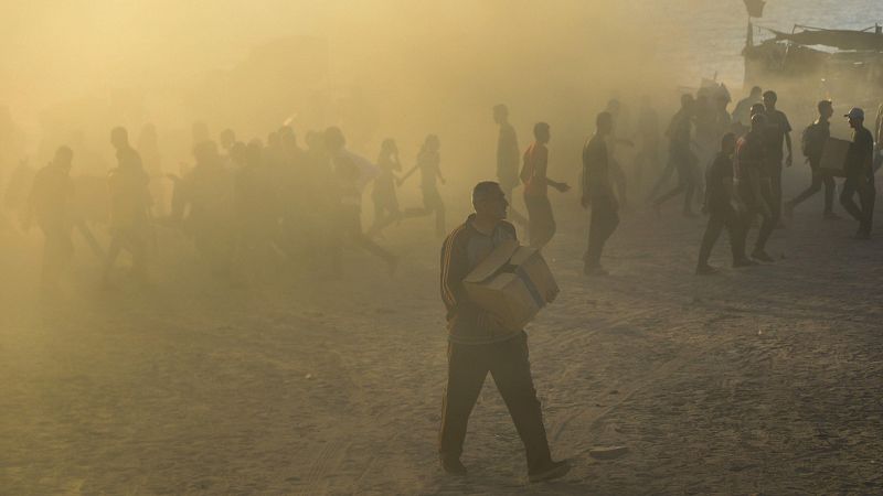"Las familias mandan a los más preparados para sobrevivir"