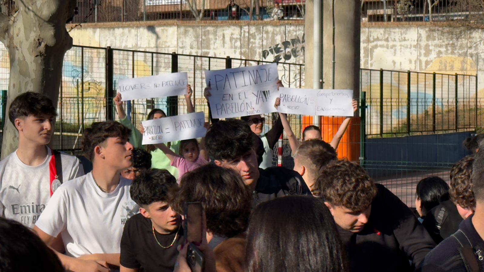 El campeón del mundo de peso pluma de la UFC, Ilia Topuria, hace parada en la ciudad de Toledo
