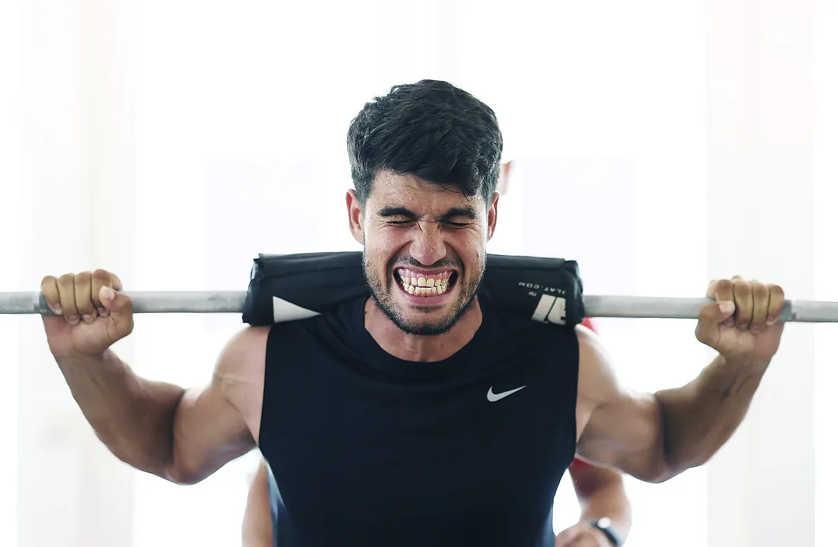 Entre la playa de Cádiz, Juan Magán y unos karts, Alcaraz encuentra el equilibrio entre el tenis y el disfrute: "Si no tienes un respiro, la pasión se desvanece" - El Mundo