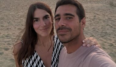 Alberto Herrera y Blanca Llandres pasan su último verano de solteros en Sanlúcar de Barrameda, donde se casarán en dos meses