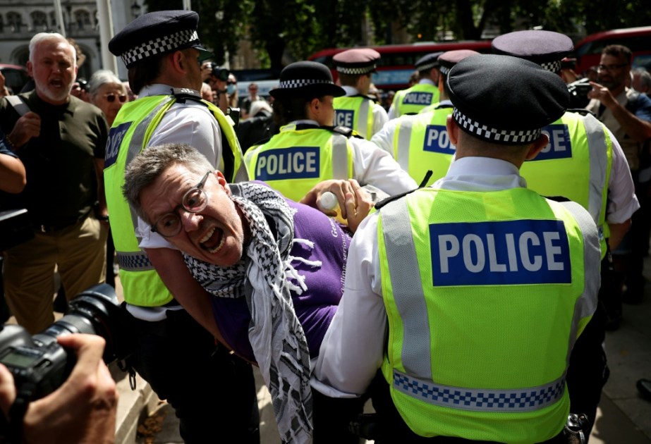Más de 350 detenidos en Londres en una manifestación de apoyo a una organización propalestina prohibida
