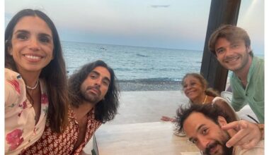 Lolita Flores, entre Cádiz y Almería, disfruta del verano en familia con sus hijos y nietos