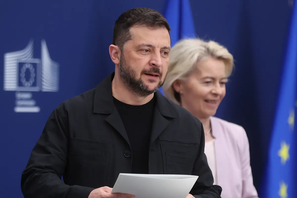 Entregar Donbás "o seguir luchando": Zelenski afronta hoy su reunión más difícil con Trump - El Mundo