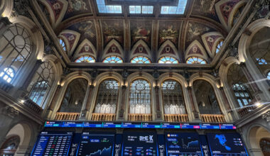 Ibex 35 hoy, La Bolsa en Directo | El Ibex conserva los 15.200 puntos