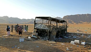 El saldo de muertos por un accidente de bus en Afganistán sube a 76