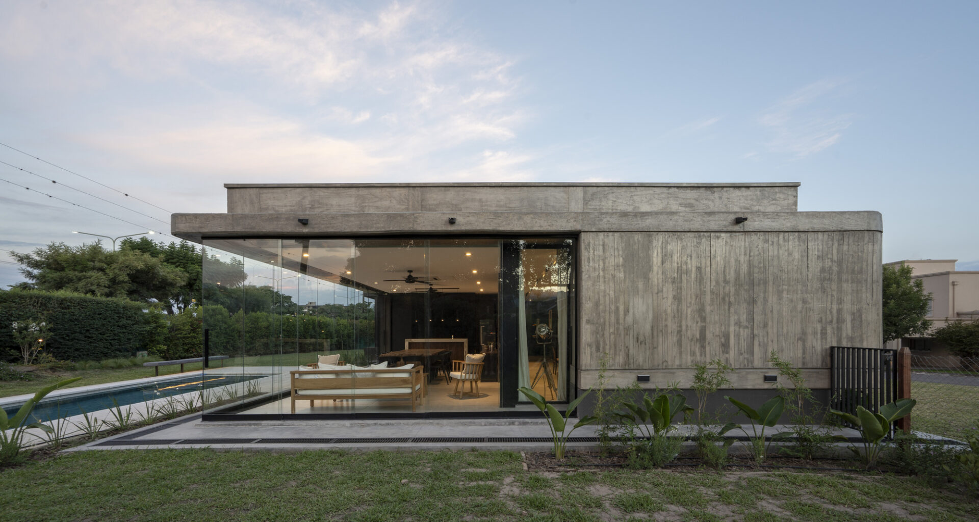 Casa Rosas / Etéreo Arquitectos