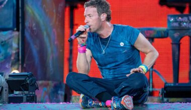 Chris Martin habla por primera vez sobre el escándalo de la kiss cam que destapó una infidelidad - El Mundo