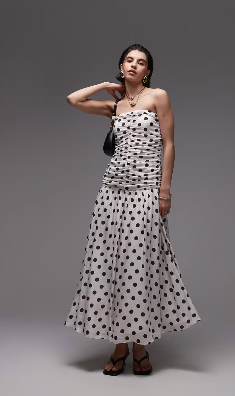  Vestido largo con estampado monocromático de lunares