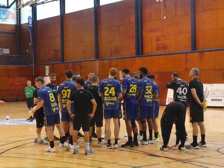 Bidasoa-Irun se luce en las semifinales del Torneo de Egia frente a Cesson Rennes (39-27) | Eskubaloia