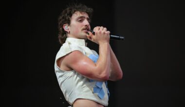 Benson Boone causa revuelo en redes con una versión en vivo de “When We Were Young” de Adele