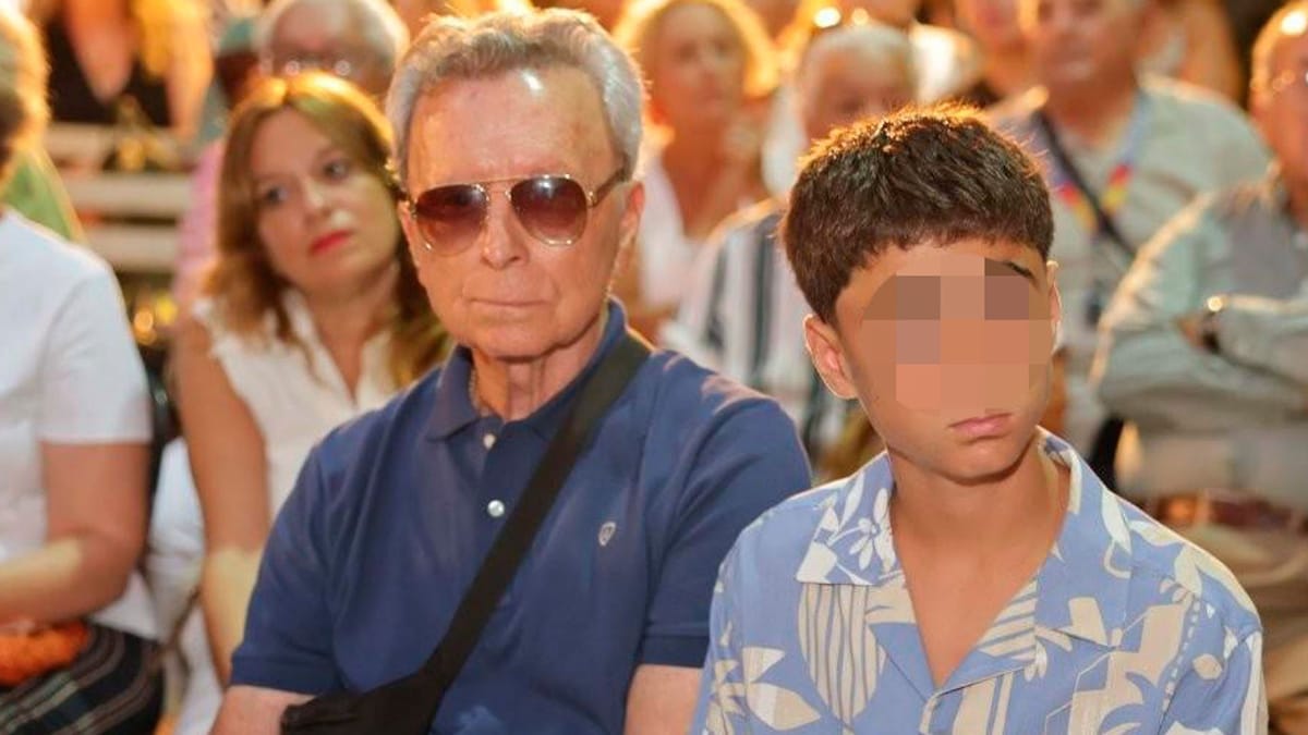 José Ortega Cano y su hijo, unidos por el recuerdo de Rocío Jurado en la presentación del libro de Marina Bernal