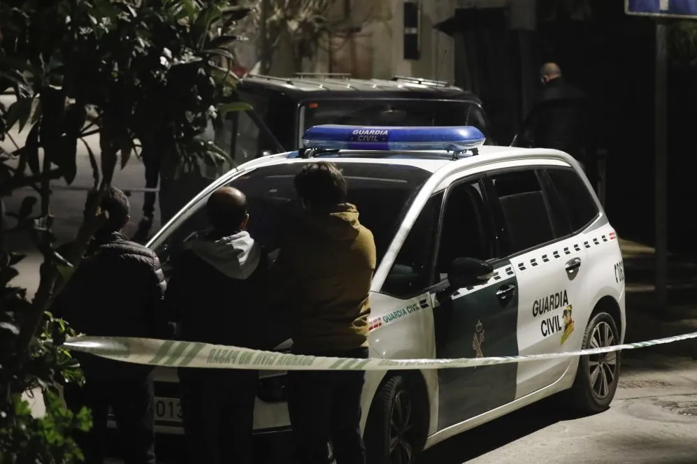 Dos fallecidos y una mujer de 80 años herida al salirse de la carretera un coche en Fuentes (Cuenca) - El Mundo