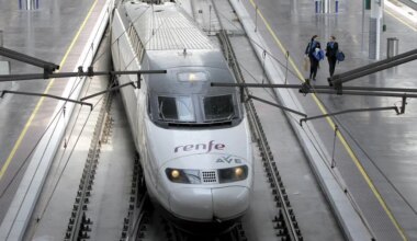 La letra pequeña del adiós al Avlo entre Madrid y Barcelona: menos frecuencias y precios hasta un 10% más caros - El Mundo