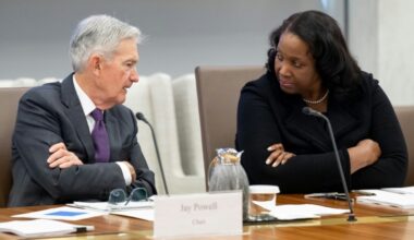 Audiencia termina sin fallo sobre intento de Trump de destituir a gobernadora de la Fed