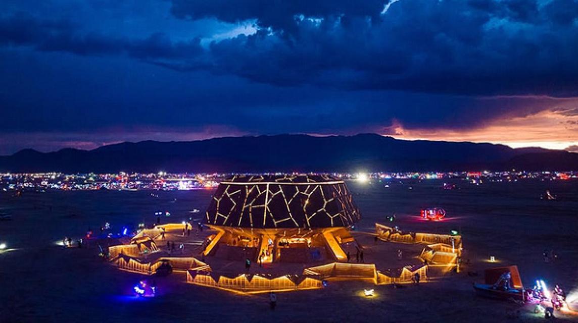 El templo de Miguel Arraiz en el Burning Man - Arquitectura Viva