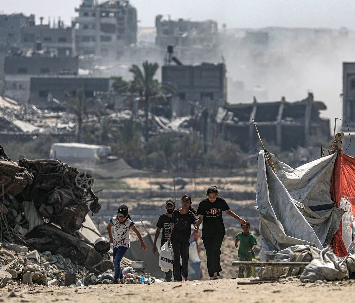 Israel intensifica la ofensiva en Ciudad de Gaza y ataca al Gobierno hutí de Yemen | El PAÍS Exprés