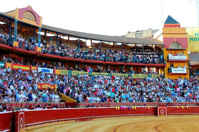Tarde de emociones en La Merced con un Daniel Luque rotundo y un Morante inspirado
