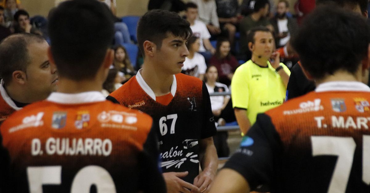 Sergio Nicolás, Pablo López y Borja Gutiérrez renueva con el BM Salamanca