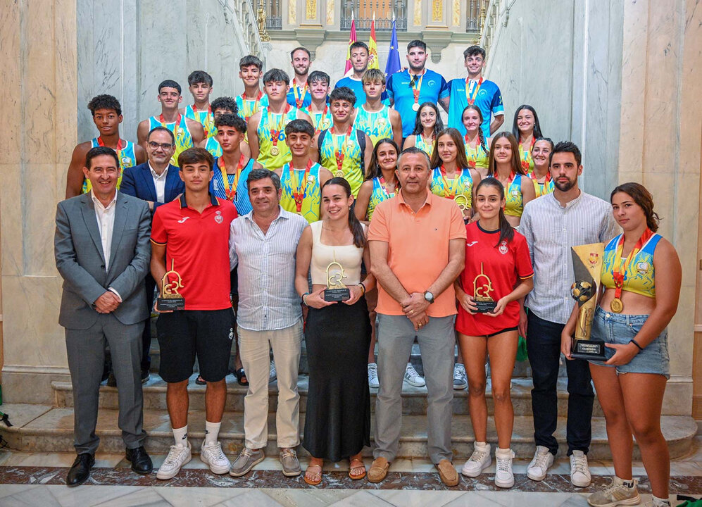 La Diputación reconoce el éxito del balonmano provincial que ha convertido a Ciudad Real “en una referencia nacional, europea y mundial”
