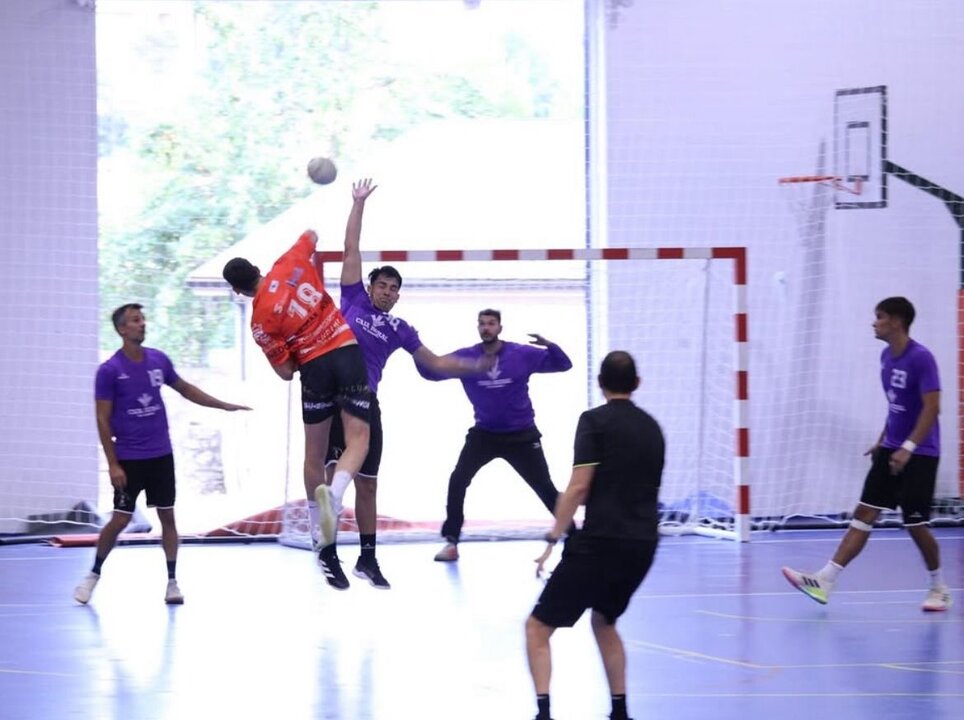 El Balonmano Zamora domina el IV Torneo de Puebla de Sanabria