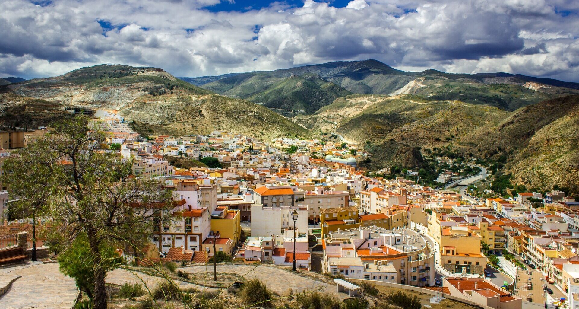 así es el pueblo con una escultura que no tiene rival en el mundo