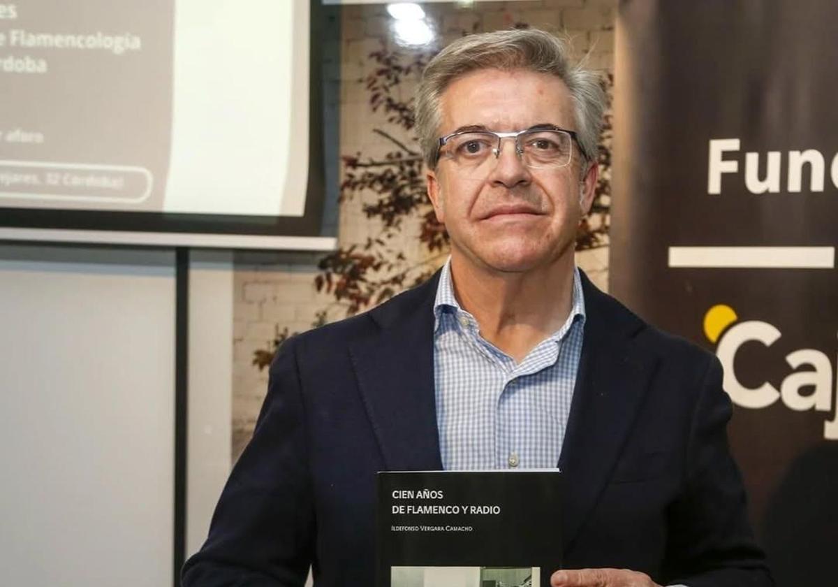 Ildefonso Vergara analiza en un libro la relación entre la radio y el flamenco
