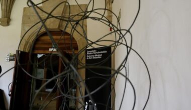 La Quincena dona una escultura de José Zugasti y renueva su colaboración con San Telmo