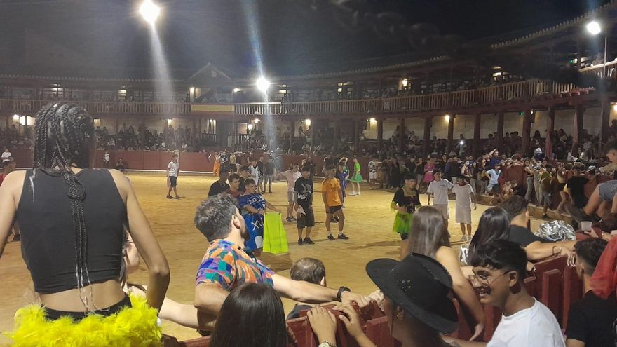 La verbena taurina de las Fiestas de San Agustín de Toro, en imágenes