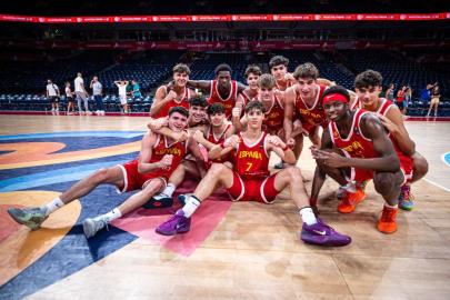 62-84 | La U18M asegura la primera medalla del verano en masculino
