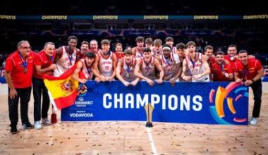 Un triple de Guillermo del Pino da el título más agónico a España
