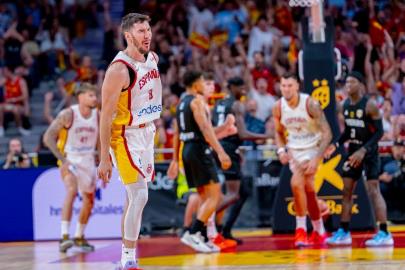 105-106 España homenajea a Llull y Scariolo con un partidazo frente a Alemania