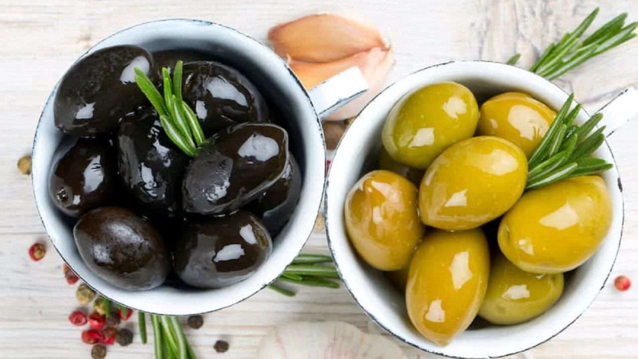 Aceitunas negras, un superaperitivo | Inout Viajes