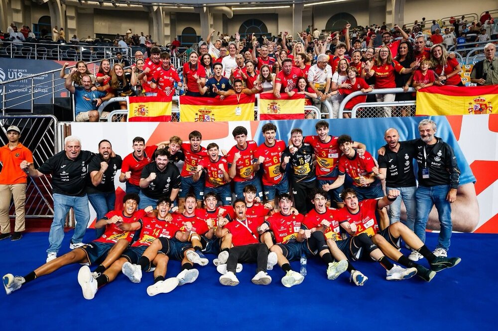 Marcos Fis guía a los juveniles a las semifinales del Mundial