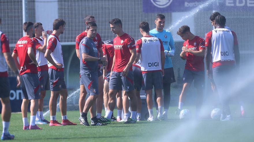 Osasuna, sin Bretones ni Iker Benito para recibir al Valencia