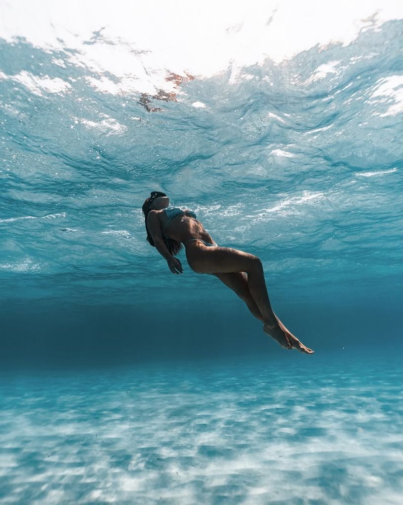 Las vacaciones de Laura Escanes y Joan Verdú en Menorca