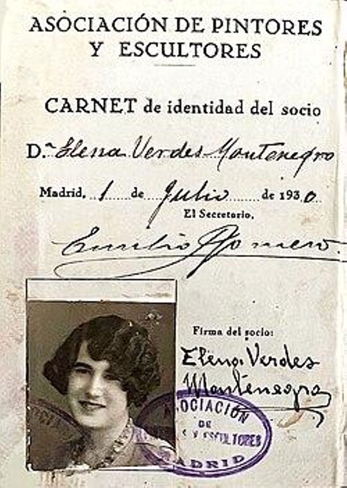 Carné de la Asociación de  Pintores y Escultores y de Elena Verdes Montenegro.