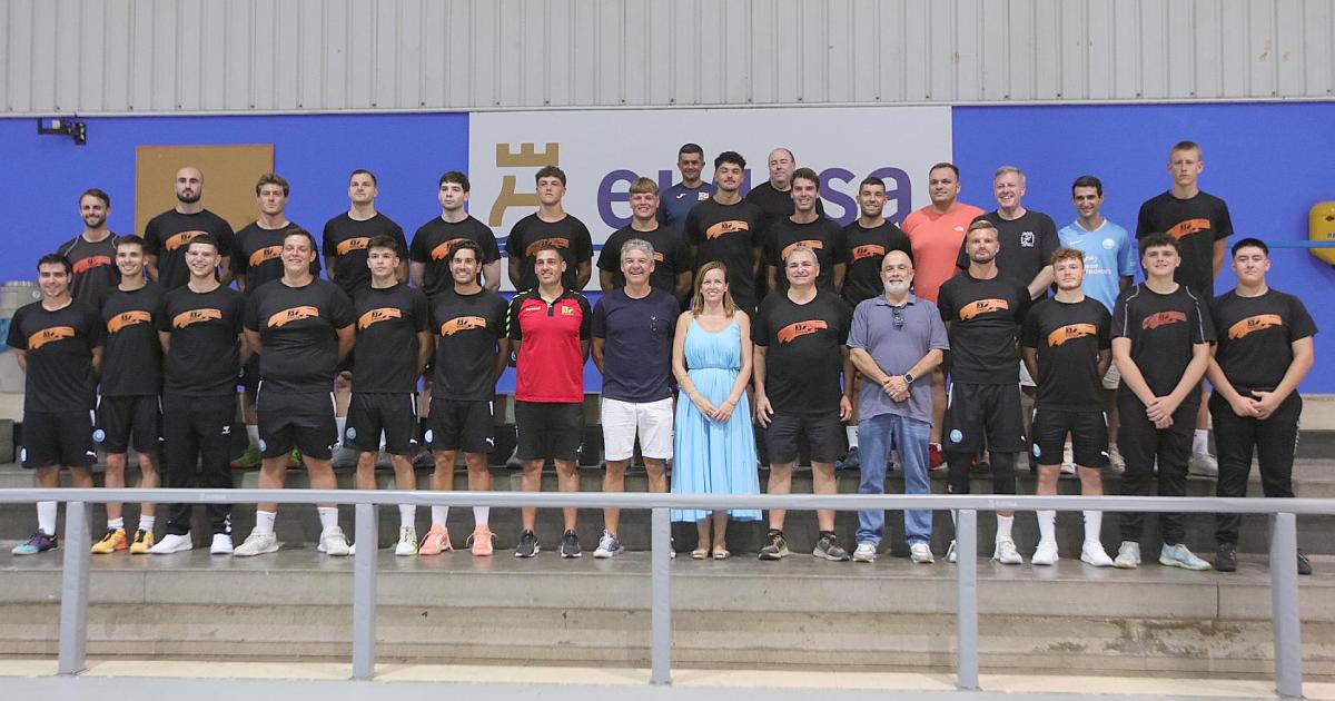 El HC Eivissa se pone el mono de trabajo