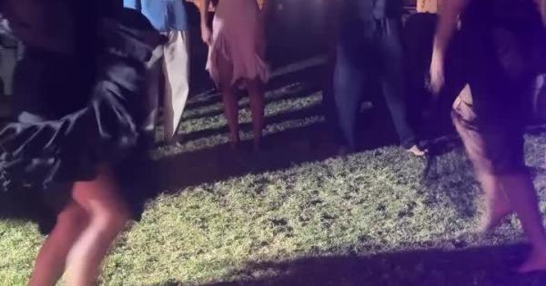 Ibossim Flamenco pone a Dua Lipa a bailar en su cumpleaños en Ibiza