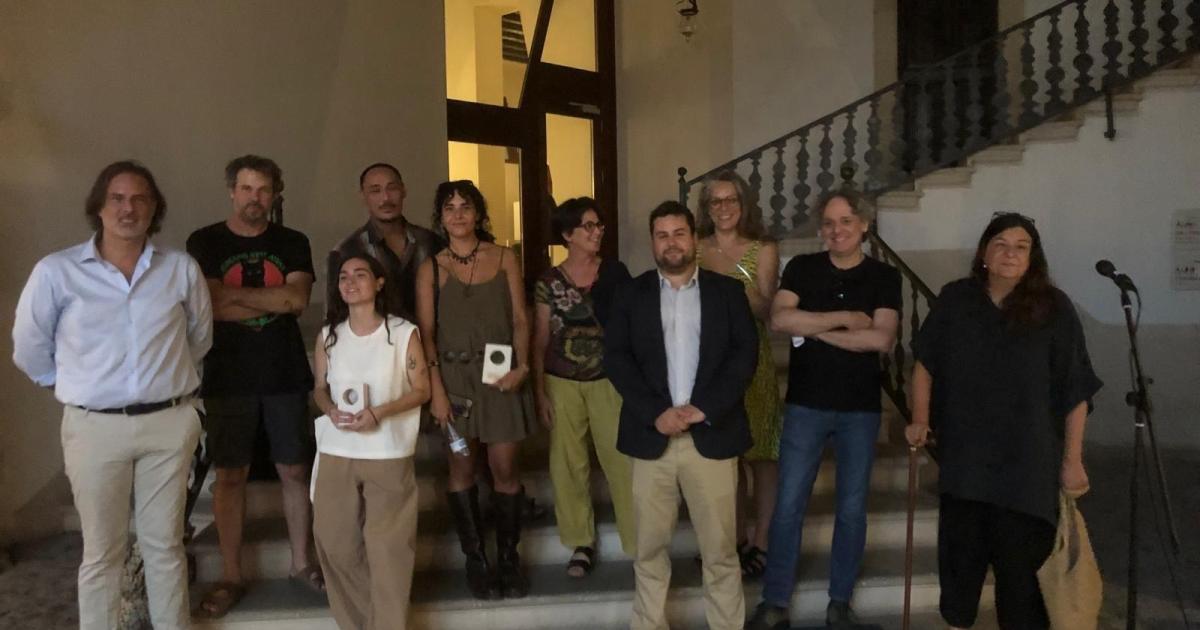 De lo que no se habla', de Pilar Estévez, es la obra ganadora del premio Art Jove de Fotografía 2025