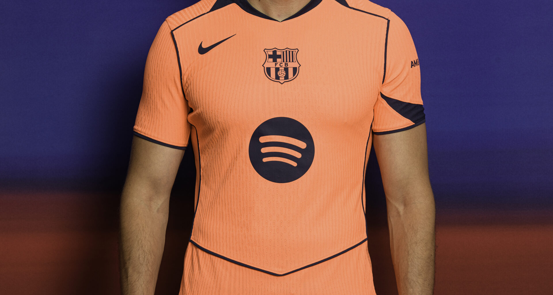 Homenaje al sextete en la tercera equipación de la temporada 2025/26