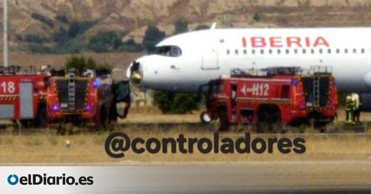 Un avión de Iberia aterriza de emergencia en Barajas después de colisionar con un pájaro