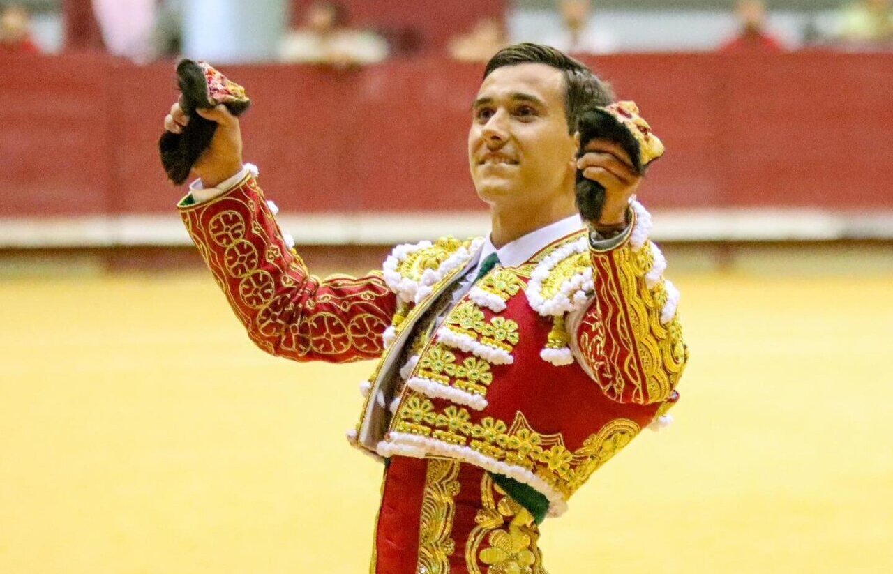 Ismael Martín gana el Escapulario de Oro de Celendín