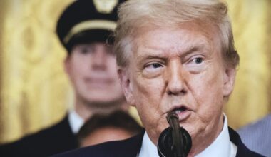 “Quizás necesitan pelear un poco más”: Trump duda de un eventual encuentro bilateral entre Putin y Zelenski