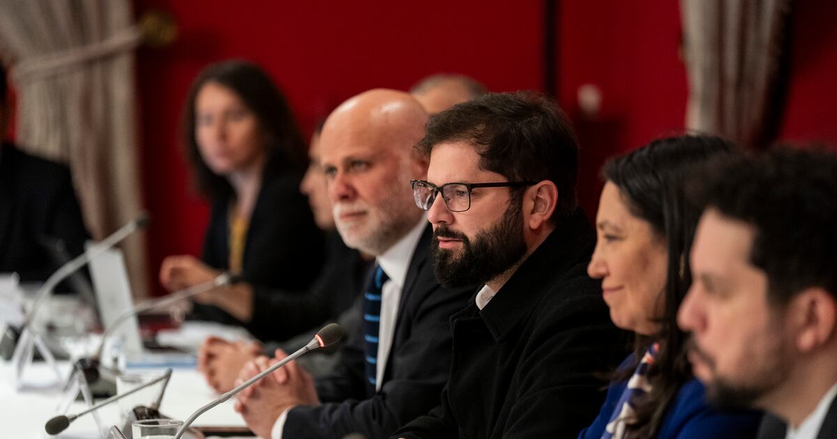 Minuto a minuto| Boric despide a ministros salientes y finaliza cambio de gabinete - La Tercera