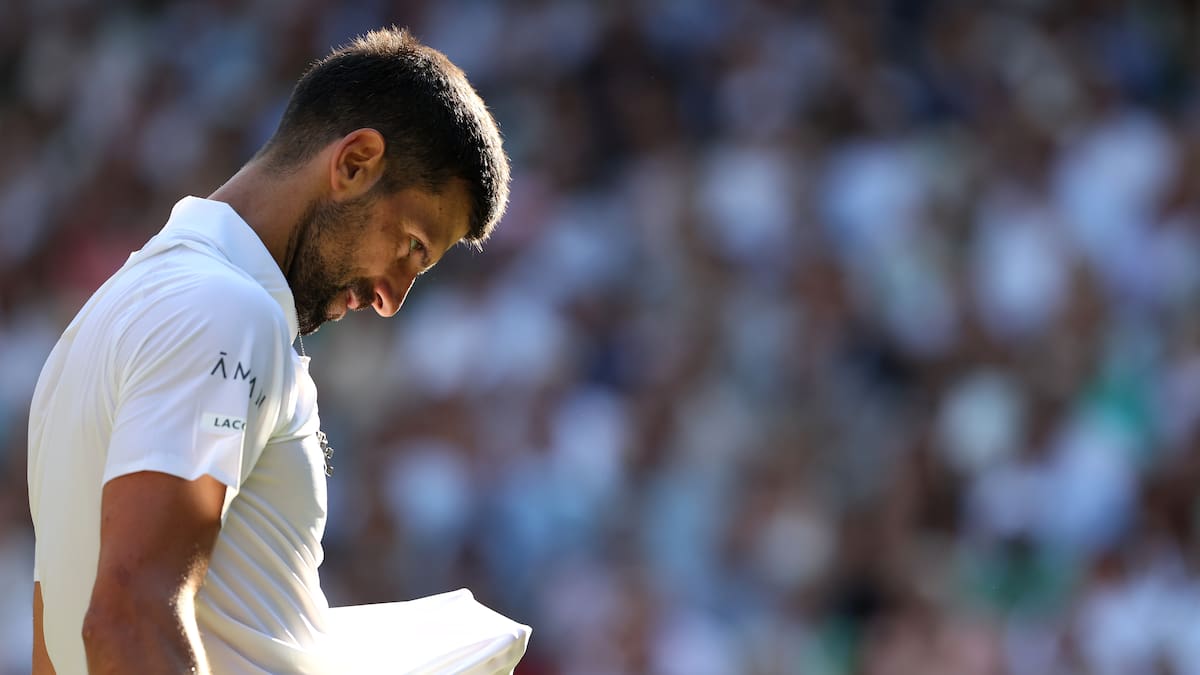 Novak Djokovic, en su partido de Wimbledon ante Jannik Sinner